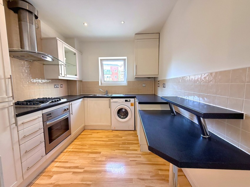 Images for Wharf Road, Sale, M33