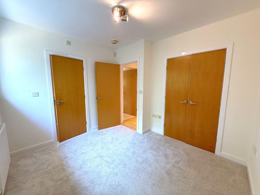 Images for Wharf Road, Sale, M33