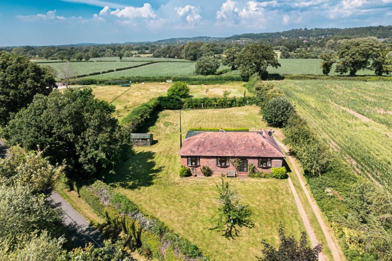 Cinder Lane, Clotton, CW6