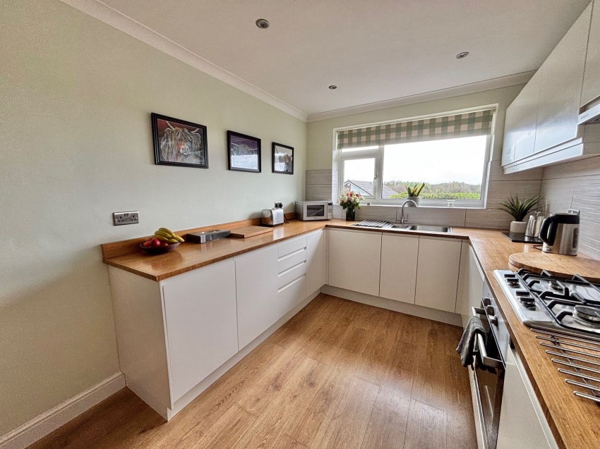 Images for Gainsborough Avenue, Marple Bridge, SK6