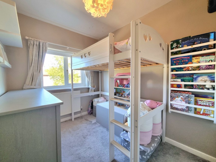 Images for Temple Road, Sale, M33