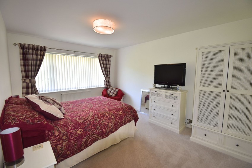 Images for Linglongs Road, Whaley Bridge, SK23