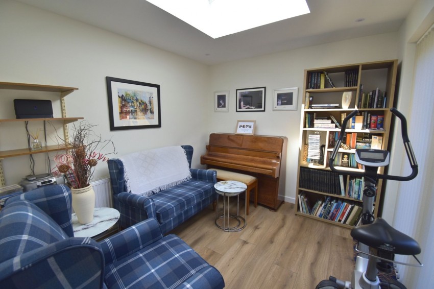 Images for Linglongs Road, Whaley Bridge, SK23