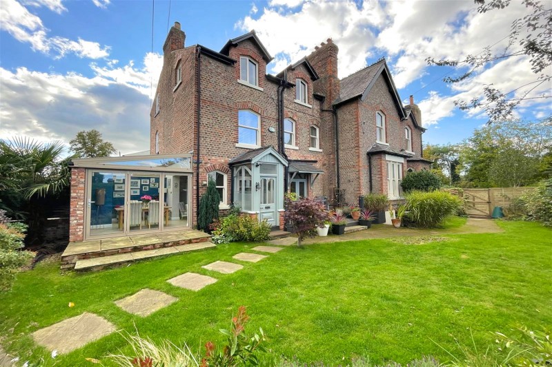 Hope Road, Sale