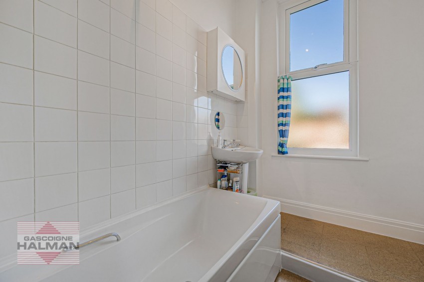 Images for Abington Road, Sale, M33