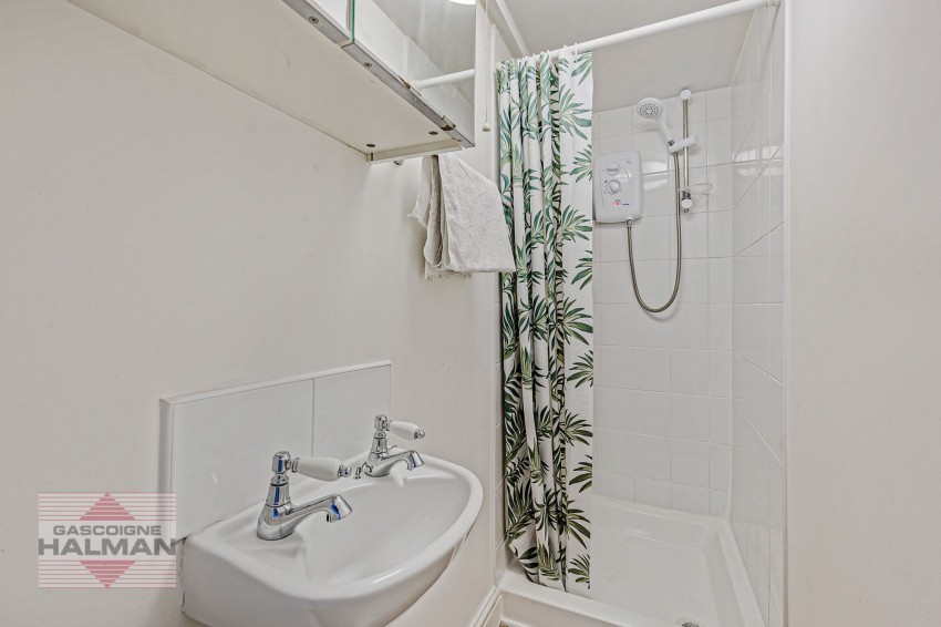 Images for Abington Road, Sale, M33