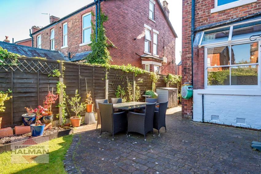 Images for Abington Road, Sale, M33