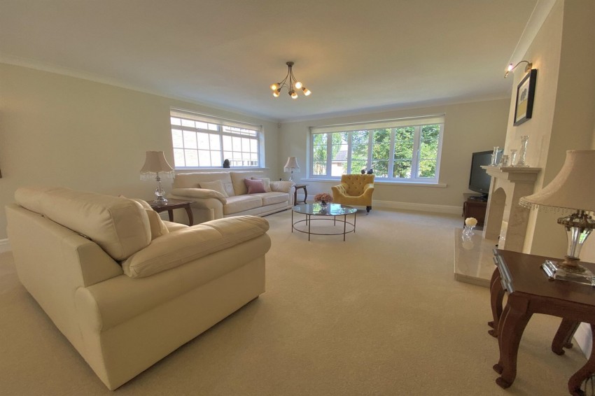 Images for Castle Hill Court, Prestbury, SK10