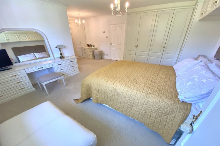Images for Castle Hill Court, Prestbury, SK10