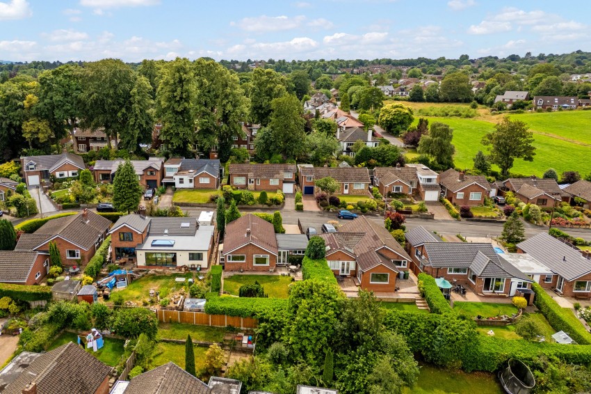 Images for Bollinbarn Drive, Macclesfield, SK10