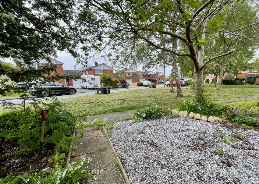 Images for Denbigh Close, Helsby, WA6