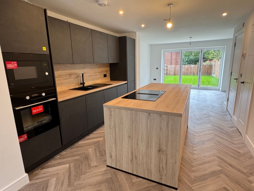 Images for Church Mead, Gee Cross, SK14