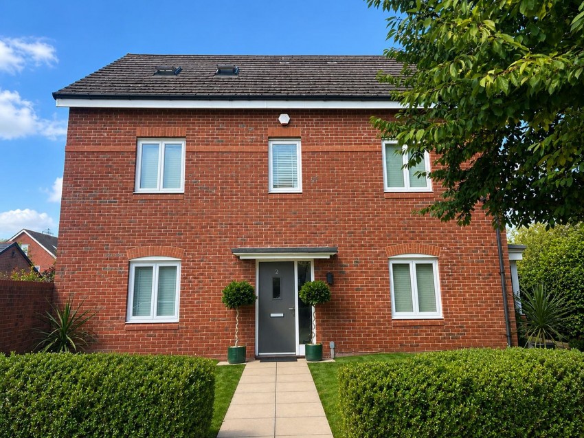 Images for Avensbeck, West Timperley, WA14