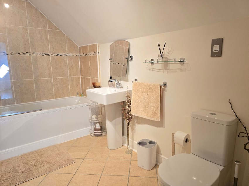 Images for Avensbeck, West Timperley, WA14