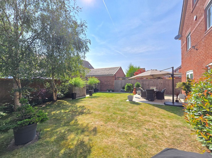 Images for Avensbeck, West Timperley, WA14