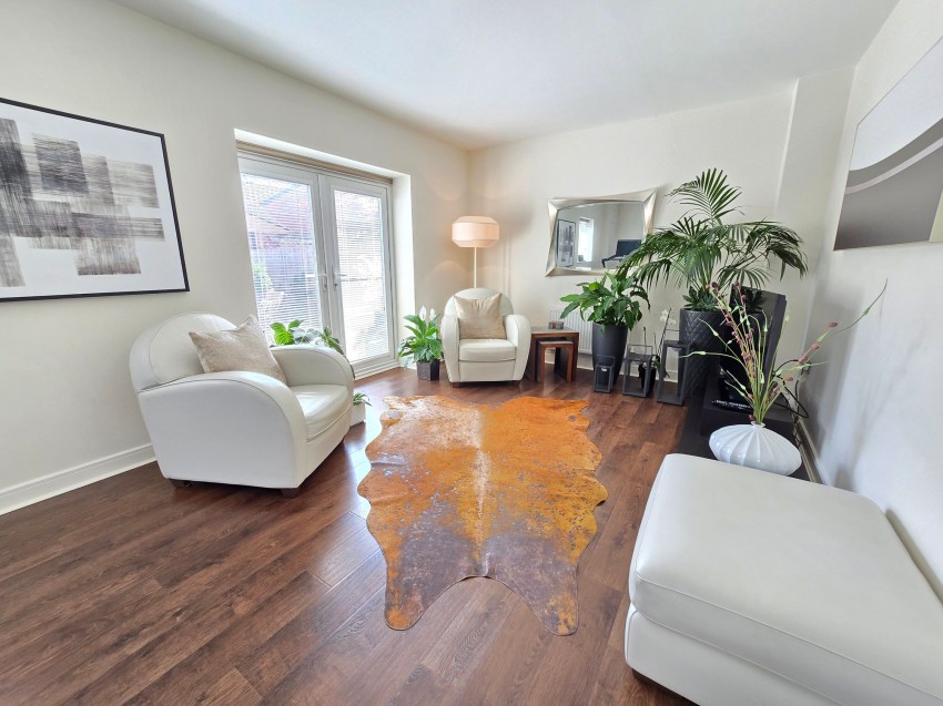 Images for Avensbeck, West Timperley, WA14