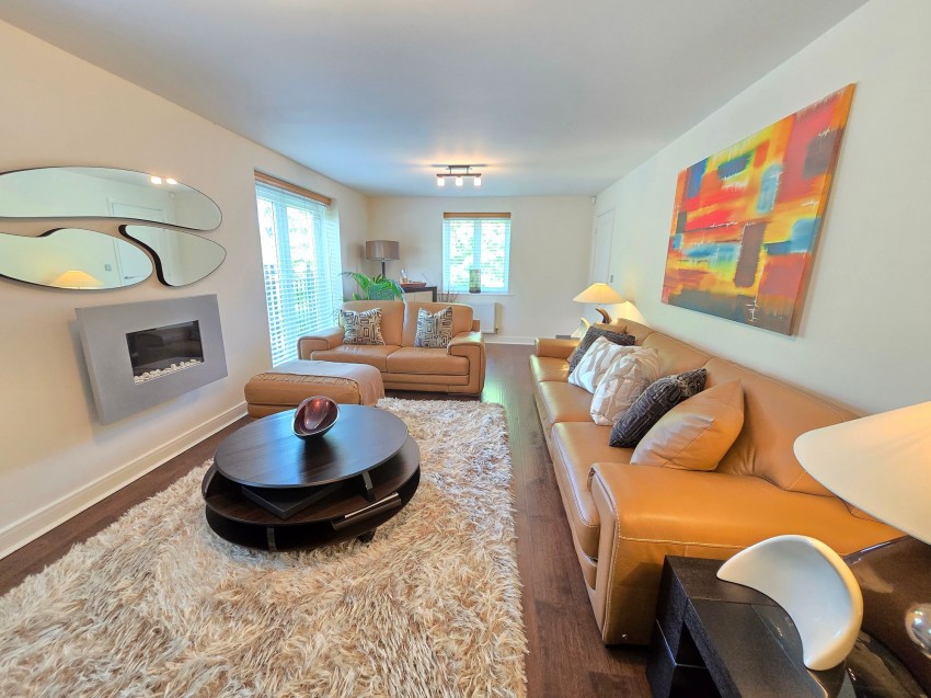 Images for Avensbeck, West Timperley, WA14