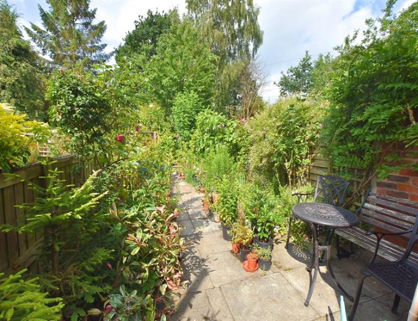 Images for London Road, Holmes Chapel