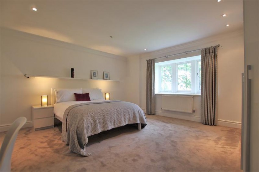 Images for Broad Lane, Hale