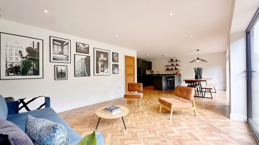Images for Springbank Farm, Coppice Road, SK12
