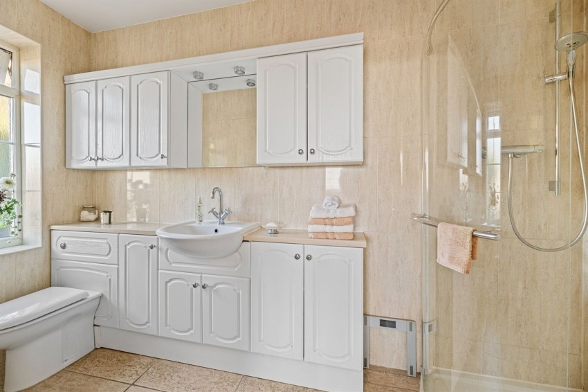 Images for Old Chester Road, Helsby, WA6