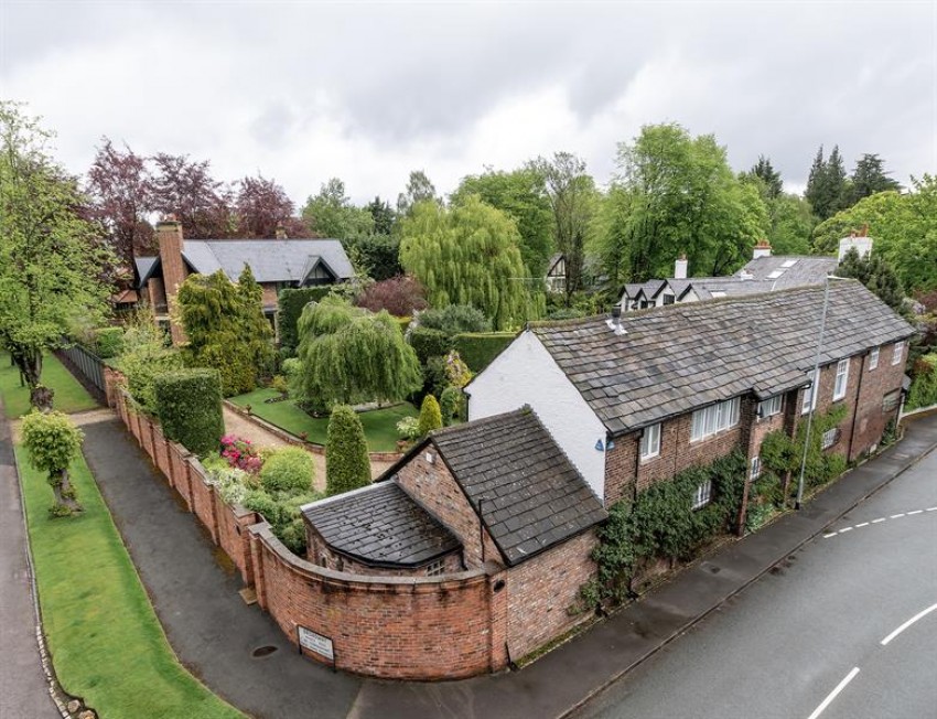 Images for The Old Barn, Broadway, Hale
