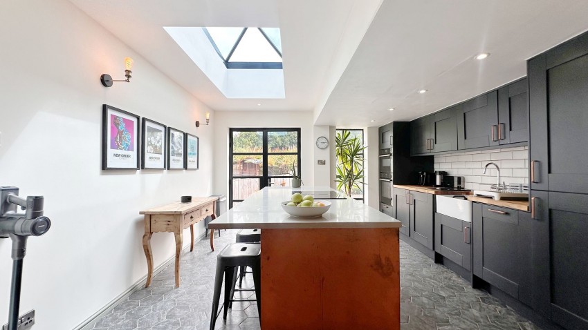 Images for 290 Park Lane, Poynton, SK12