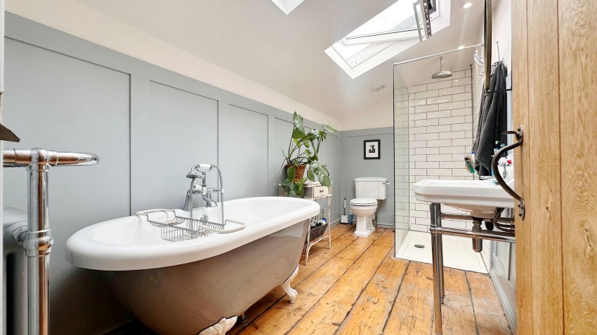 Images for 290 Park Lane, Poynton, SK12