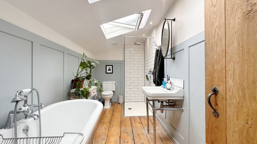 Images for 290 Park Lane, Poynton, SK12