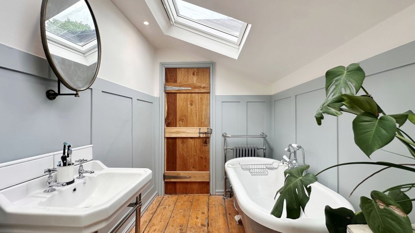 Images for 290 Park Lane, Poynton, SK12