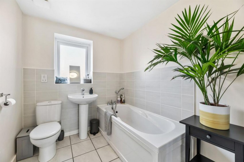 Images for Overton Green, Frodsham, WA6