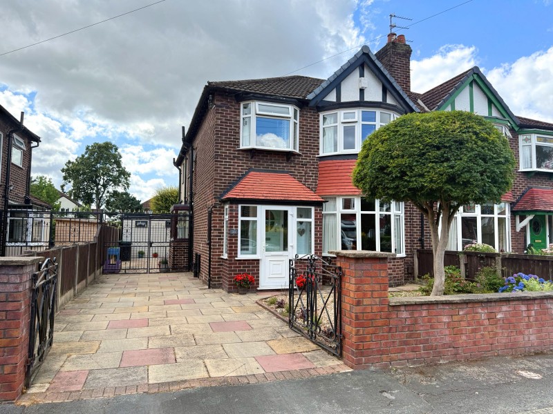 Amberley Road, Sale, M33
