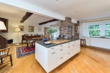 Images for Broadway, Hale, WA15