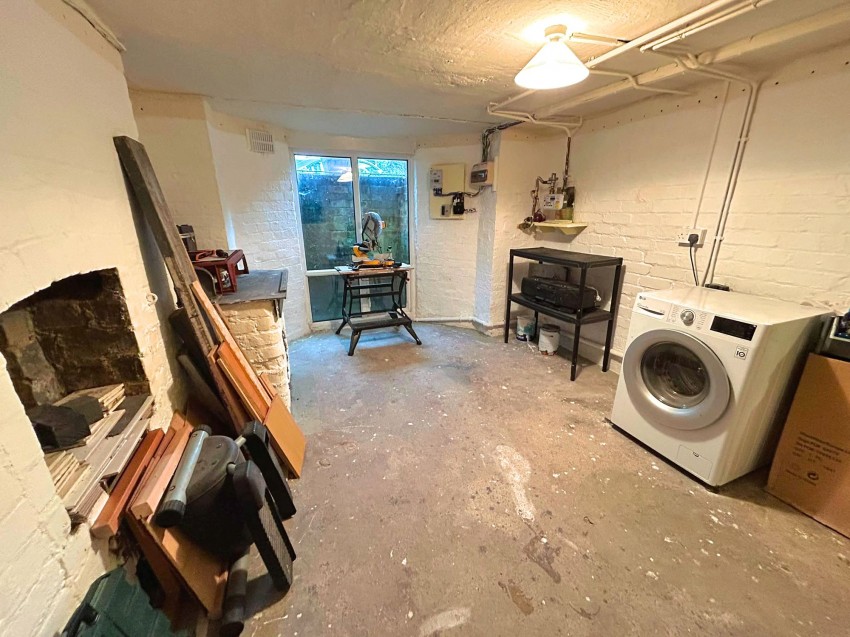 Images for Trinity Avenue, Sale, M33