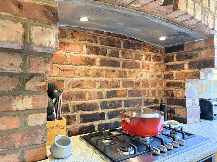 Images for Trinity Avenue, Sale, M33