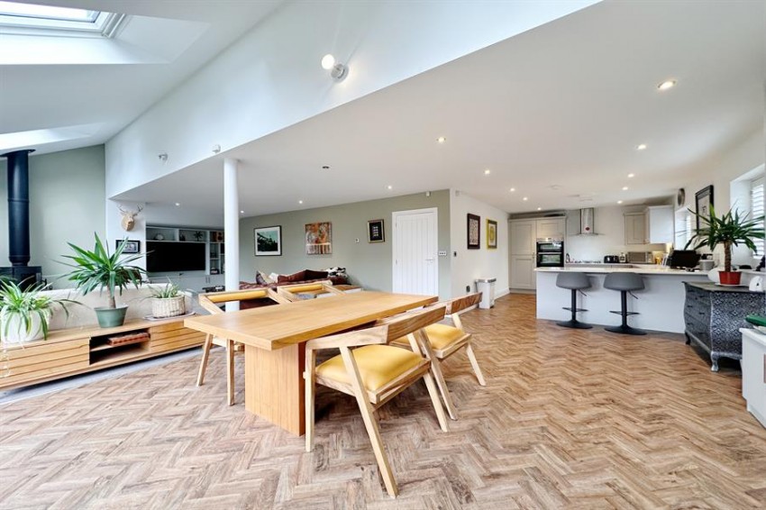 Images for Dickens Lane, Poynton