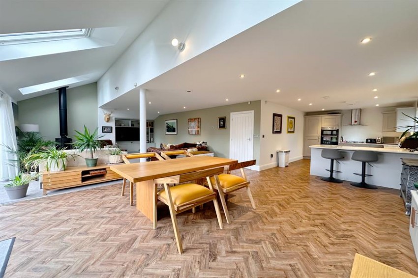 Images for Dickens Lane, Poynton