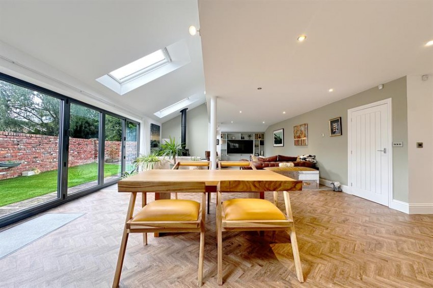 Images for Dickens Lane, Poynton