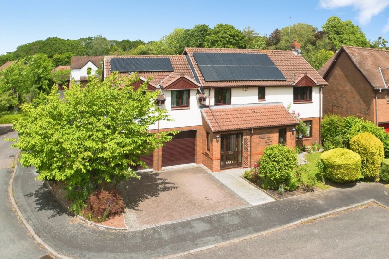 Taplow Close, Appleton, WA4