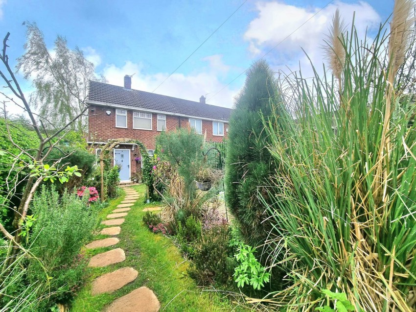 Images for Mere Close, Sale, M33