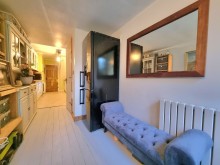 Images for Mere Close, Sale, M33