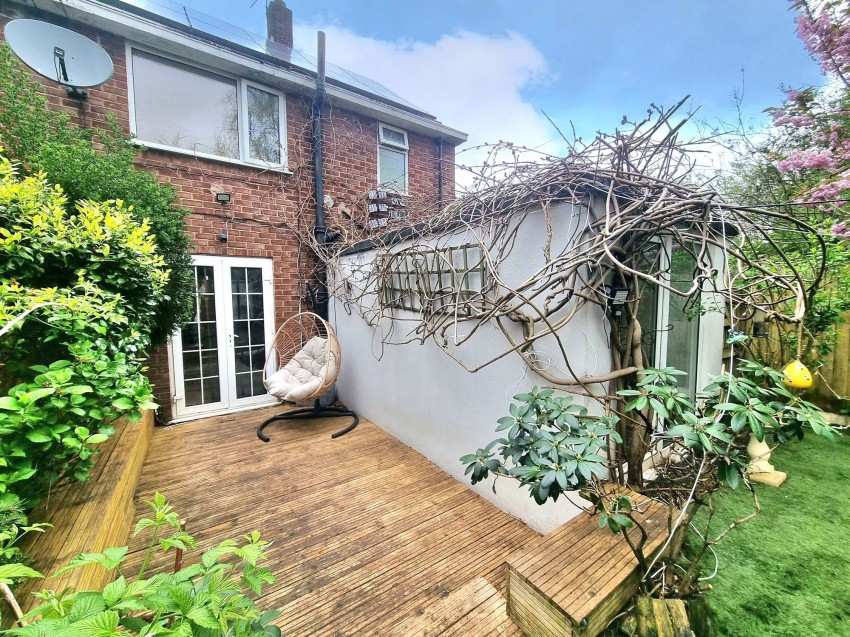 Images for Mere Close, Sale, M33