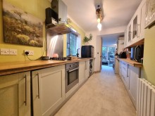 Images for Mere Close, Sale, M33