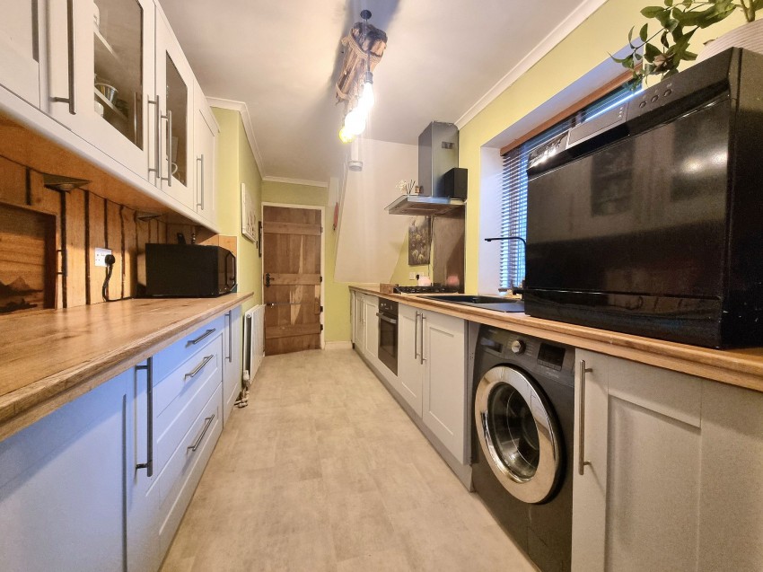 Images for Mere Close, Sale, M33