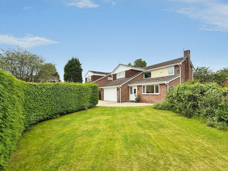 Midhurst Close, Cheadle Hulme, SK8