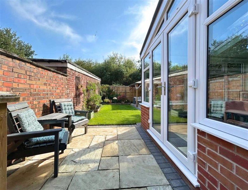 Images for Chester Avenue, Sale