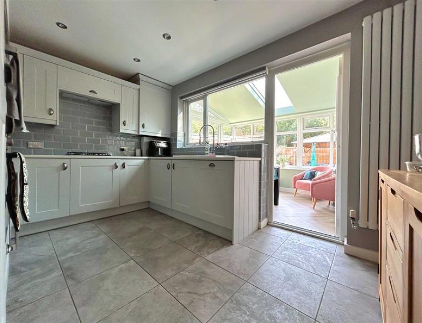 Images for Chester Avenue, Sale