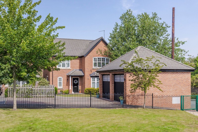 Georges Place, Beeston, CW6