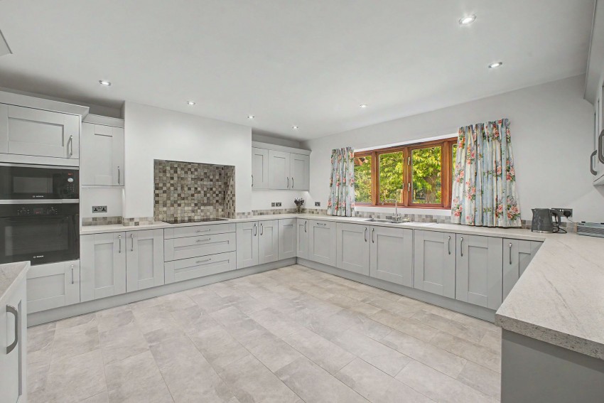 Images for Bow Green Road, Bowdon, WA14