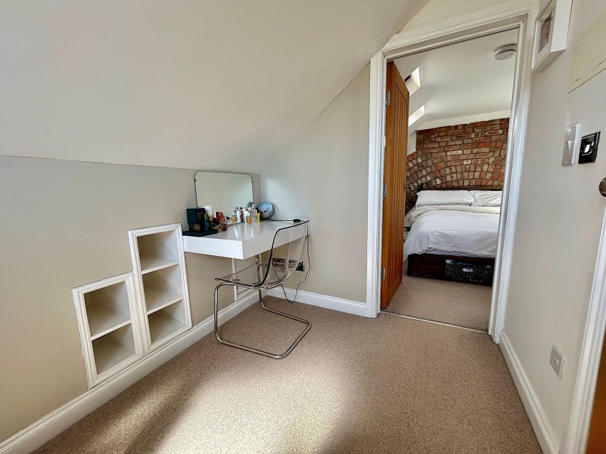 Images for Parrs Wood Road, Didsbury, M20